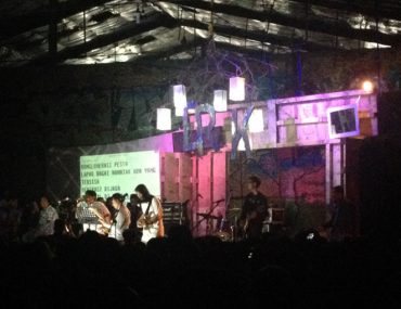 Efek Rumah Kaca “Tiba-Tiba Suddenly Konser”