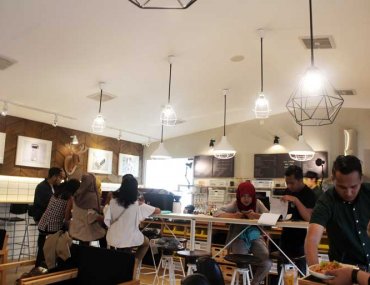 Bureau Café Malang