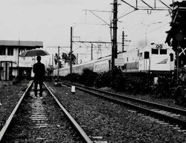 Gardika Gigih Kereta Senja Music Video