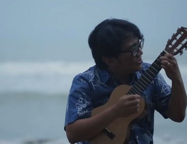 Mondo Gascaro Butiran Angin Video