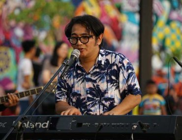 Music Wednesday Mondo Gascaro Dan Bila...