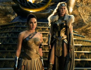 Wonder Woman - Diana Prince (Gal Gadot) & Hippolyta (Connie Nielsen)