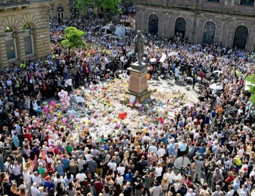 Don't Look Back in Anger Manchester Bombing