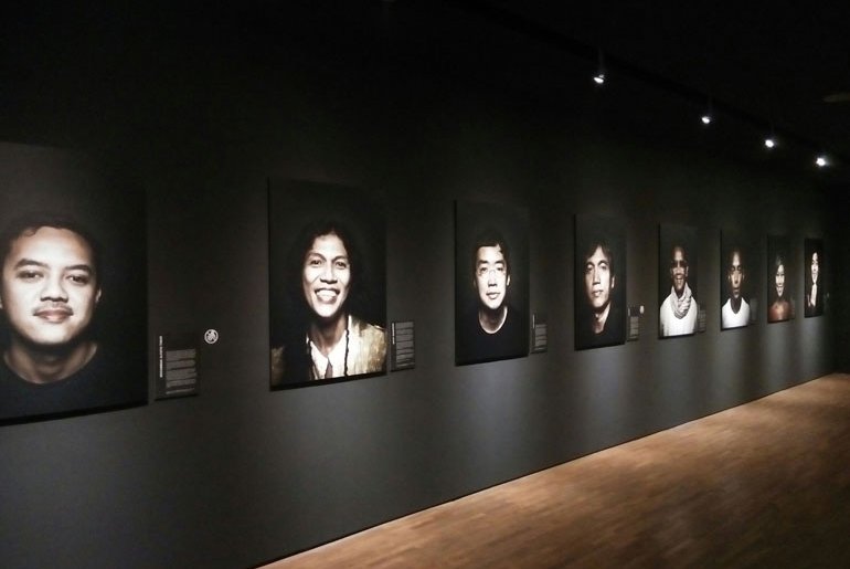 Manusia Kuat Photo Exhibition by Tulus & Adhitya Himawan