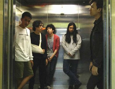 Rekah Berbagi Kamar EP