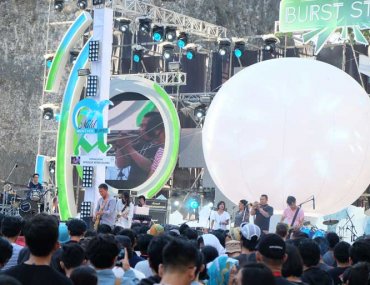 Efek Rumah Kaca Reflect on 10th Anniversary