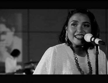 White Shoes & The Couples Company Hidup Hanya Sekali Video