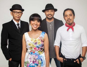 Mocca Teman Sejati Single