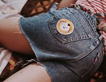 Dandelions Bukan Playboy Music Video