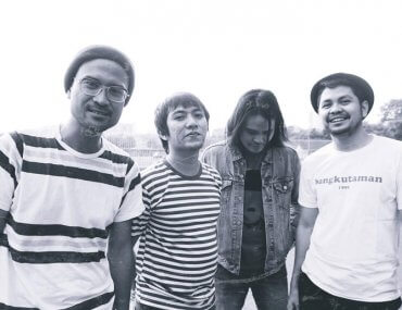 Bangku Taman Manusia Dalam Tanda Tanya Single