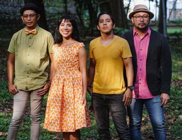 Mocca Teman Sejati Music Video