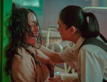 Kafir Bersekutu dengan Setan Film Review