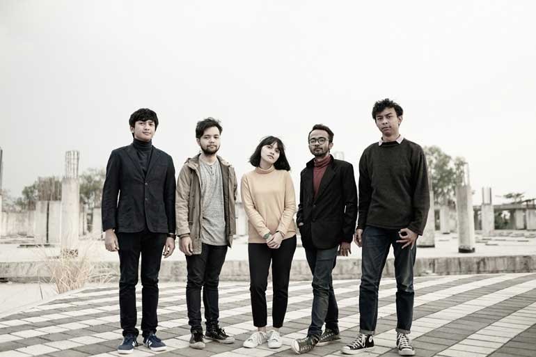 Ping Pong Club Skylight