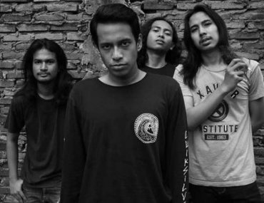 MRT Interview Grunge Band