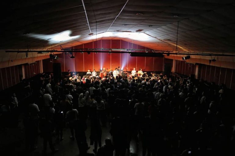Lamp Live in Jakarta