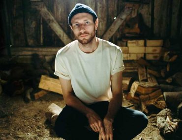 Novo Amor Birthplace Album