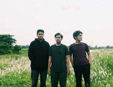 Hira Chelsea Single Music Video