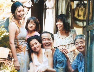 Shoplifers Movie Review