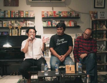 Mondo Gascaro Apatis Video Klip Kucumbu Tubuh Indahku