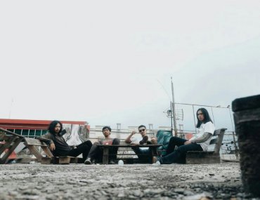 Wabah Berbisa Single