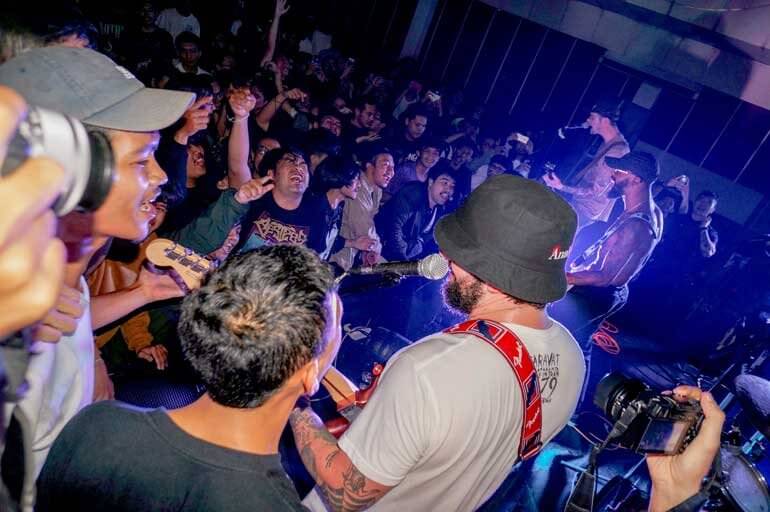 Merayakan Ketiadaan Bersama Nothing