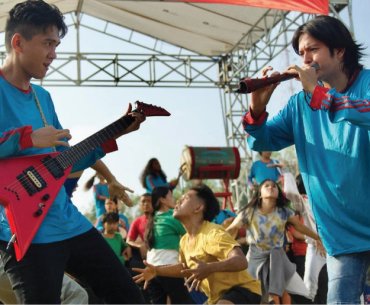 Review: "Para Perasuk", Film Ambisius Wregas Bhanuteja Jatuh di Bawah Ekspektasi