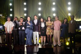 Thee Marloes Di Hotel Malibu Showcase in Surabaya